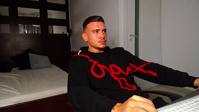 ElijahThorne online show from March 13, 2026, 7:13 am