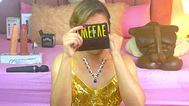 Lunitaa Diva online show from July 15, 2026, 4:03 pm