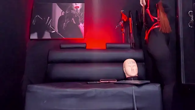 Snapshot of AprilStoness chatting on March 20, 2026, 7:15 pm AprilStoness online show from March 20, 2026, 7:15 pm