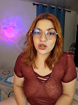 mila curvy online show from March 19, 2026, 5:40 am