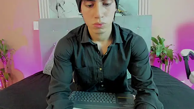 eren jeager online show from February 24, 2026, 1:17 am