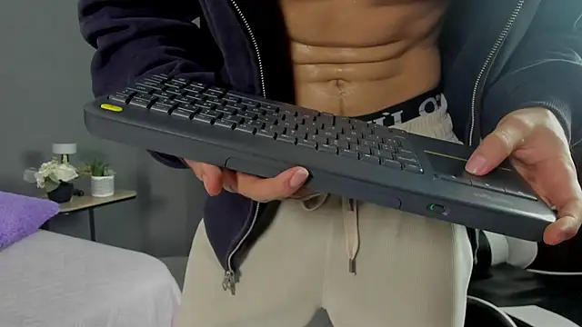 eren jeager online show from May 13, 2026, 1:12 am