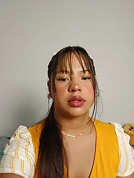 katthyasmitth online show from December 4, 2025, 9:36 pm