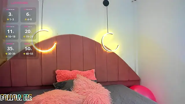 Snapshot of Mia_Rose22 chatting on November 28, 2025, 2:56 am Mia Rose22 online show from November 28, 2025, 2:56 am