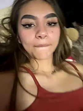 Yunaraa online show from November 26, 2025, 3:28 am