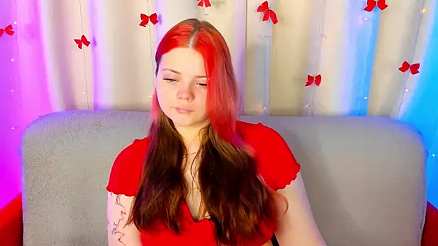 KellyFiery online show from April 26, 2026, 1:14 am