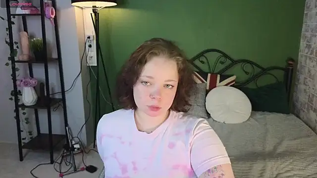 Vlada vv online show from July 17, 2026, 4:21 am