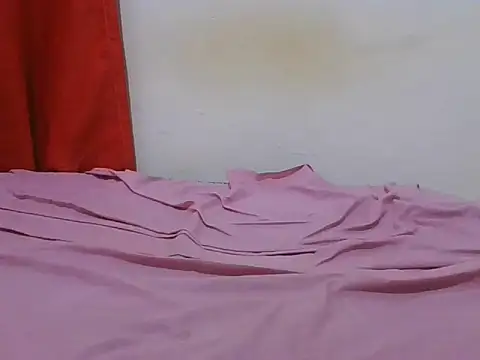 Lovemist online show from December 1, 2025, 6:53 pm