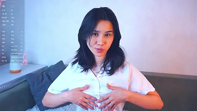 StaciaBratz online show from January 8, 2026, 6:08 am