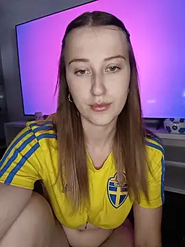 Susiee Redd online show from June 16, 2026, 8:47 am