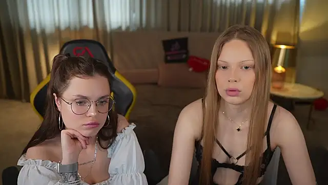 Charlotte Dreams online show from April 30, 2026, 11:28 am