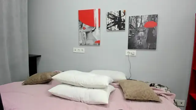Brightly Heizer online show from July 9, 2026, 12:33 am