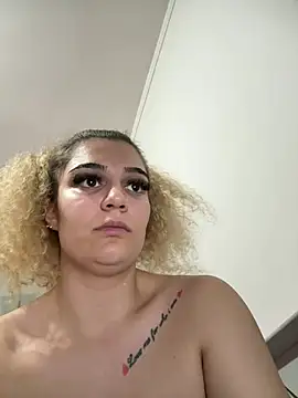 CrazyJessika online show from April 28, 2026, 8:02 pm