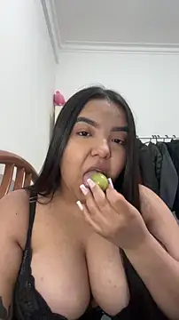 Snapshot of princezzc chatting on December 17, 2025, 1:54 am princezzc online show from December 17, 2025, 1:54 am