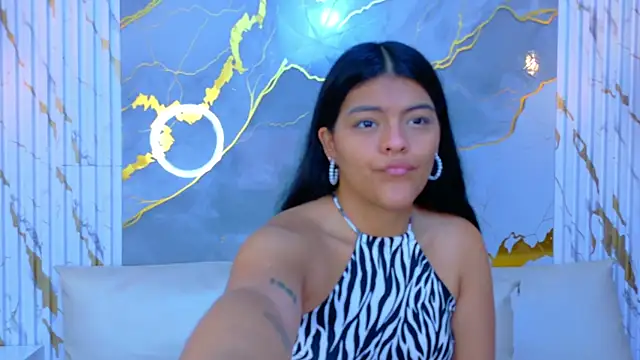 NIKIBUNNY online show from December 19, 2025, 12:29 pm