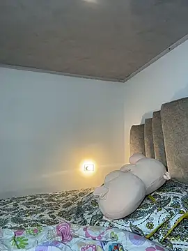 Snapshot of emily_acorn chatting on March 20, 2026, 12:44 am emily acorn online show from March 20, 2026, 12:44 am