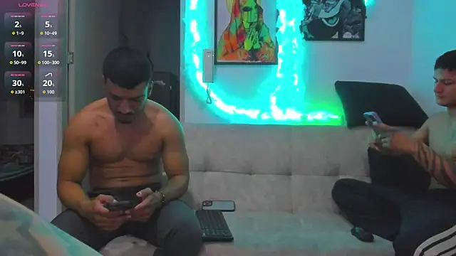 Snapshot of heteros_curious chatting on March 13, 2026, 12:04 am heteros curious online show from March 13, 2026, 12:04 am