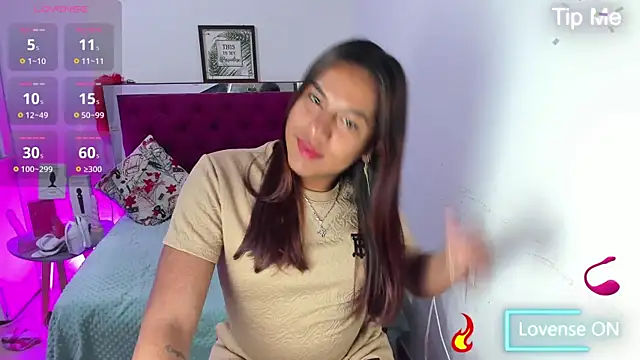 Snapshot of Samantha__F_W chatting on June 27, 2026, 10:49 pm Samantha F W online show from June 27, 2026, 10:49 pm