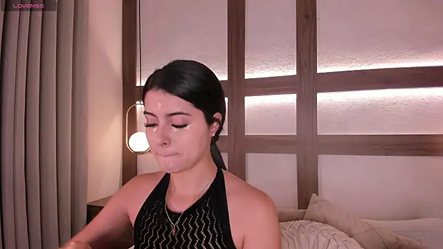 Snapshot of SarhaVega chatting on July 23, 2026, 1:08 pm SarhaVega online show from July 23, 2026, 1:08 pm