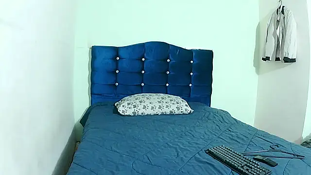 ashleey palmer online show from February 22, 2026, 10:39 am