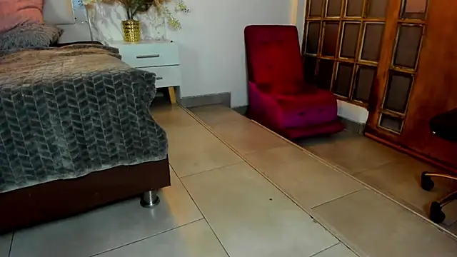 Snapshot of Mysterius_Woman chatting on March 21, 2026, 11:14 am Mysterius Woman online show from March 21, 2026, 11:14 am