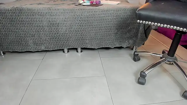 Snapshot of Mysterius_Woman chatting on March 6, 2026, 1:28 pm Mysterius Woman online show from March 6, 2026, 1:28 pm