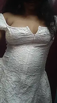 SameeraReddy19 online show from February 8, 2026, 5:05 am