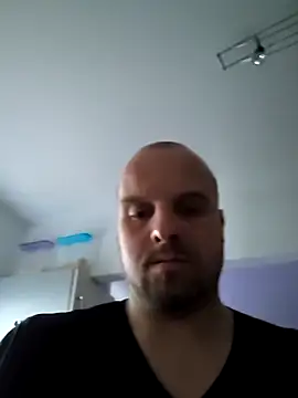 Snapshot of Phoenix2310 chatting on February 13, 2026, 6:46 am Phoenix2310 online show from February 13, 2026, 6:46 am