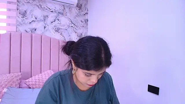 Snapshot of katsumi_yan chatting on February 12, 2026, 7:13 pm katsumi yan online show from February 12, 2026, 7:13 pm