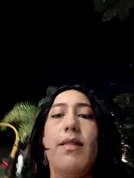 Eveeelyn25 online show from June 14, 2026, 12:40 am