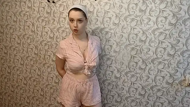 Lilidreamsy online show from January 13, 2026, 9:13 am