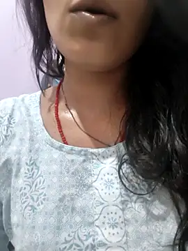 Snapshot of Dil-se-queen-321 chatting on June 29, 2026, 1:00 pm Dil-se-queen-321 online show from June 29, 2026, 1:00 pm