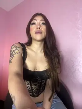 DAKOTA SAKURA online show from June 2, 2026, 1:11 pm
