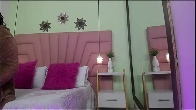 Ambar85 online show from March 20, 2026, 11:00 am