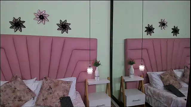 Ambar85 online show from March 19, 2026, 11:10 am