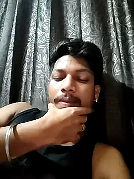 Snapshot of Handsome_09 chatting on April 27, 2026, 7:45 pm Handsome 09 online show from April 27, 2026, 7:45 pm