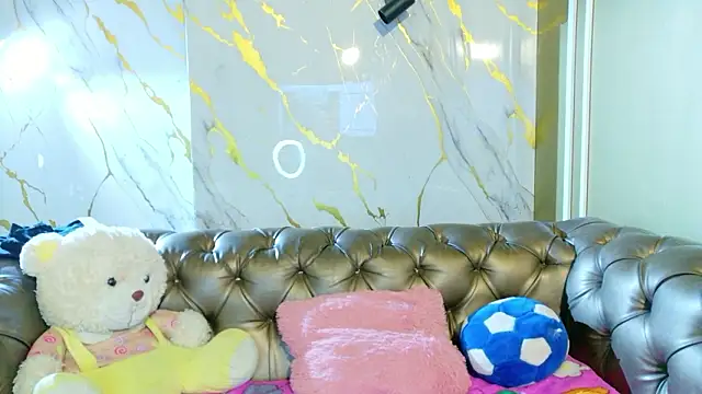 Cloe16  online show from February 3, 2026, 6:22 am