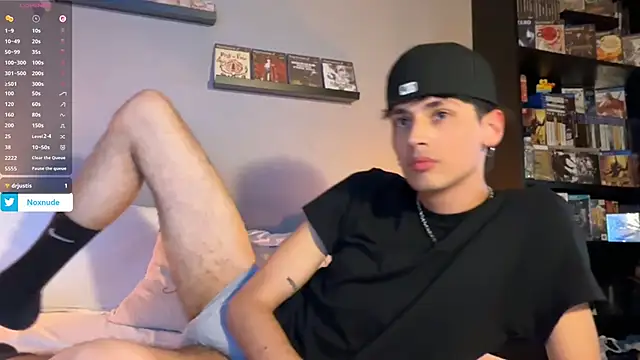 Snapshot of noxnude chatting on March 20, 2026, 11:28 pm noxnude online show from March 20, 2026, 11:28 pm