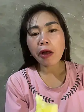 meganmeo online show from December 23, 2025, 6:02 am