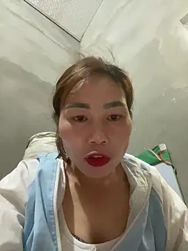 meganmeo online show from April 27, 2026, 11:08 am