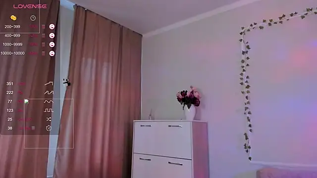 SweetieMarry online show from July 7, 2026, 7:23 am