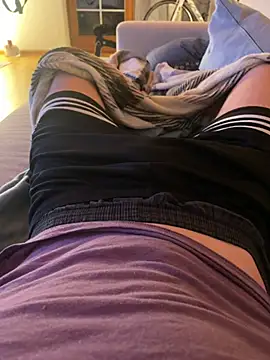 Snapshot of nightbound99 chatting on February 25, 2026, 7:58 pm nightbound99 online show from February 25, 2026, 7:58 pm