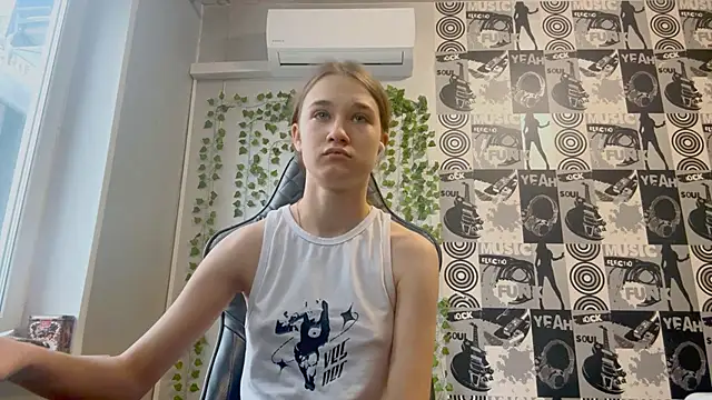 helgicuteness online show from January 17, 2026, 10:41 am