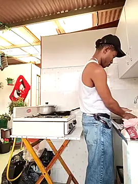 man black hot24 online show from December 5, 2025, 7:55 pm