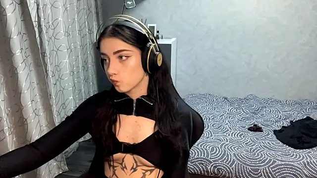 Meowluly online show from November 23, 2025, 9:25 pm