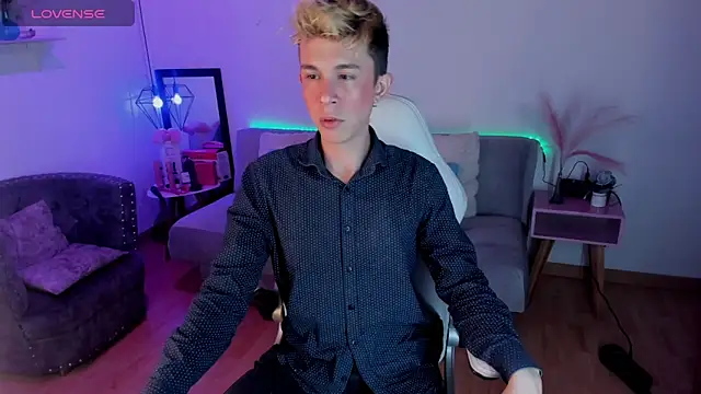 Juaan Diick online show from February 4, 2026, 8:26 pm