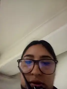 Snapshot of Bizcochitoc4 chatting on December 5, 2025, 12:26 pm Bizcochitoc4 online show from December 5, 2025, 12:26 pm