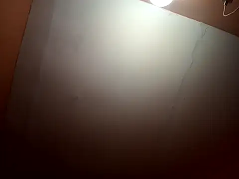 Snapshot of Bizcochitoc4 chatting on March 17, 2026, 12:52 pm Bizcochitoc4 online show from March 17, 2026, 12:52 pm