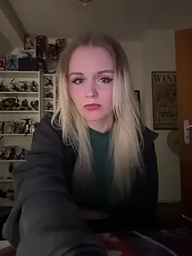 OfflineLizzy online show from March 26, 2026, 11:13 pm