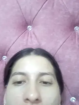 dulcecielo  online show from February 5, 2026, 3:24 am